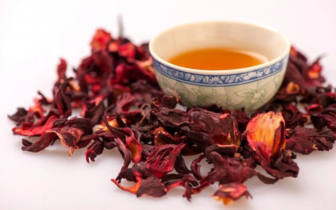 bigstock-tea-ceremony-still-life-isolat-82124372-841x560-1478924111408-13-0-536-841-crop-1478939572314